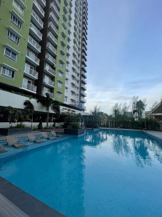 Mesatierra Garden Residences Davao Экстерьер фото